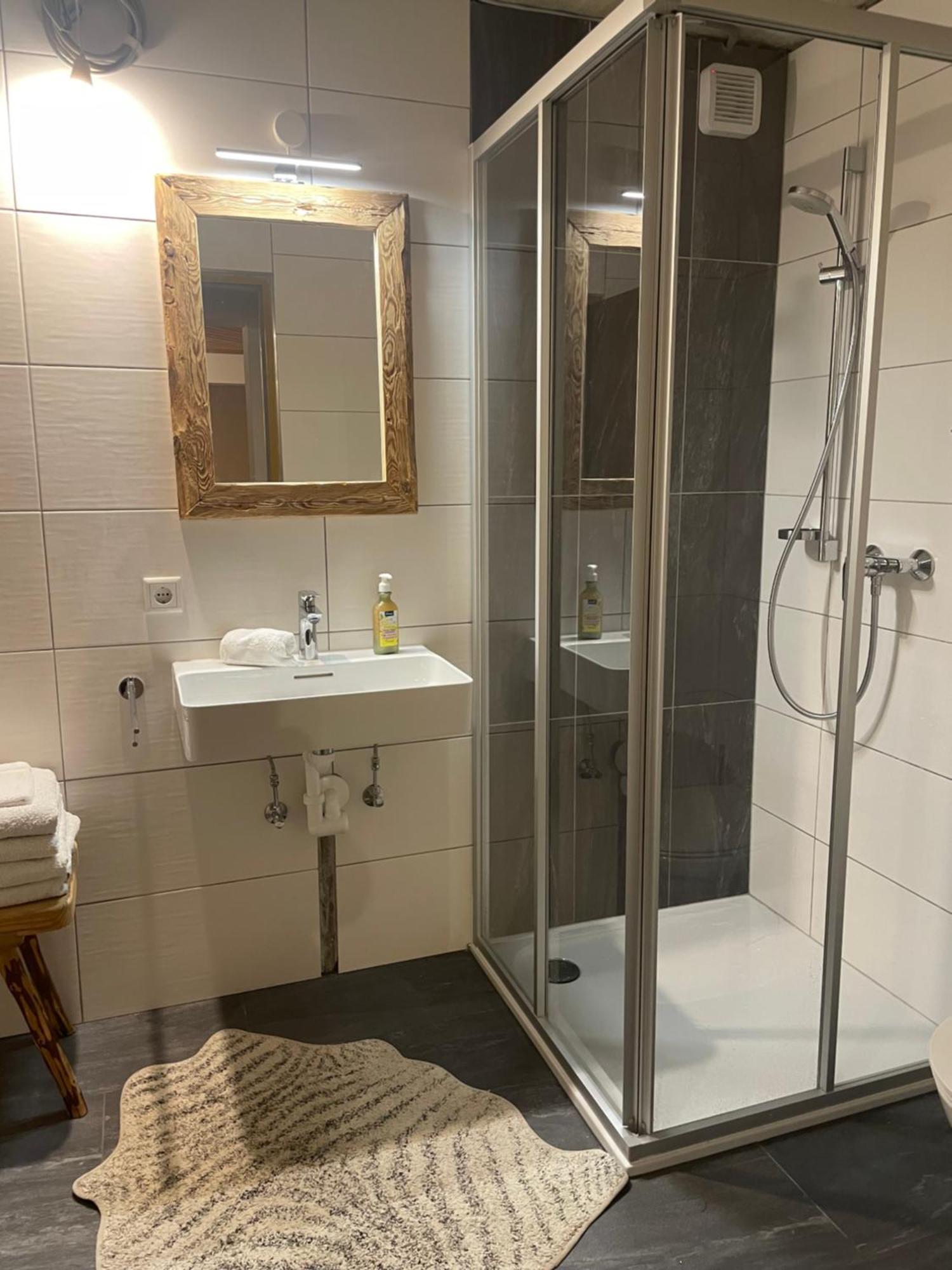 Ferienwohnung In Ruhiger Lage In Bischofshofen Dış mekan fotoğraf
